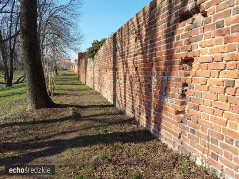 Mury obronne w Środzie Śląskiej