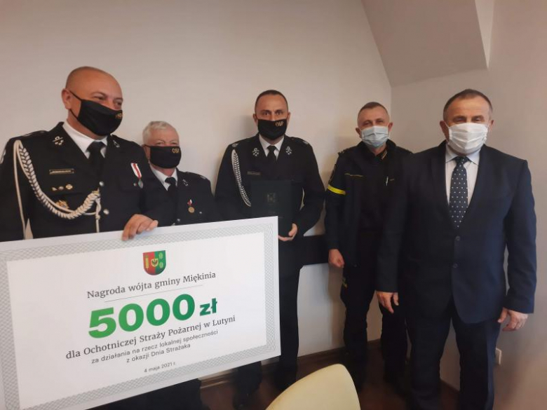 Strażacy z terenu gminy Miękinia otrzymali nagrody