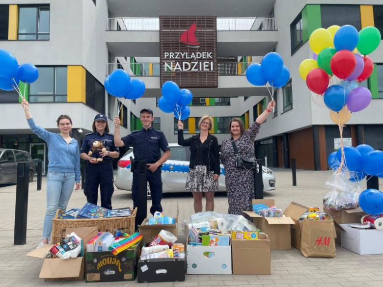 Pracownicy socjalni i policjanci wsparli Przylądek Nadziei we Wrocławiu