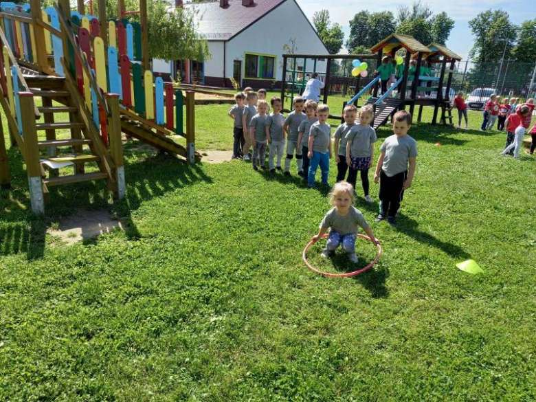 Dzień Dziecka na sportowo w przedszkolu w Malczycach