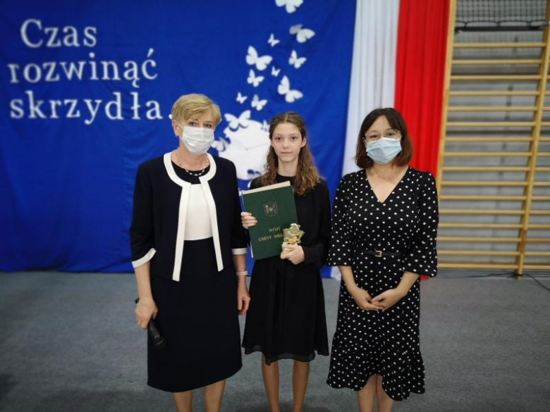 Zakończenie roku szkolnego 2020/2021 w szkołach na terenie powiatu średzkiego