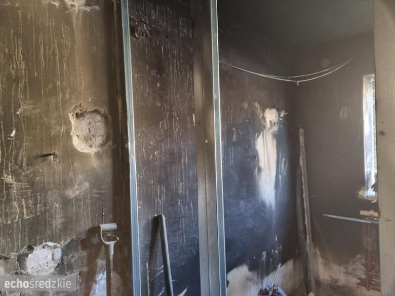 W mieszkaniu w Chwalimierzu wybuchł pożar