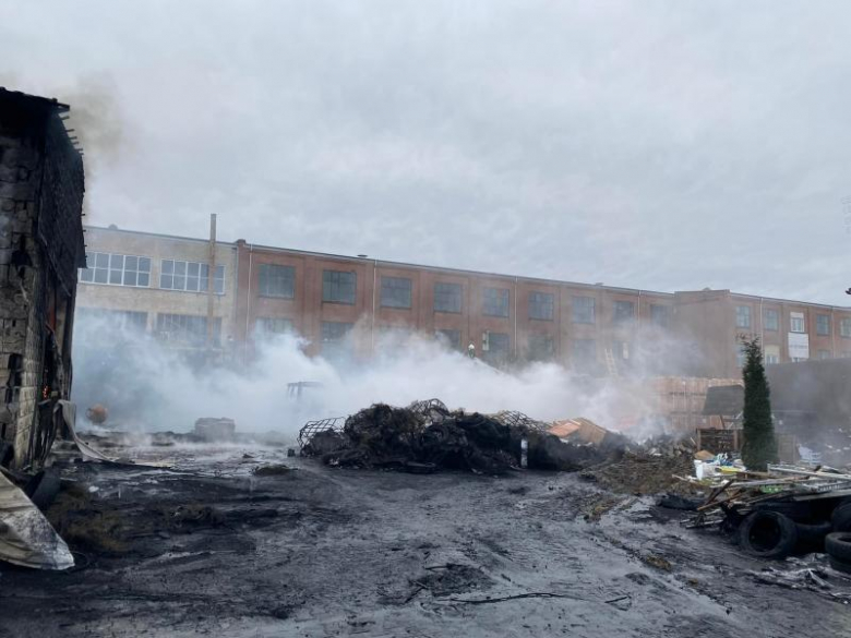 Pożar hali magazynowej