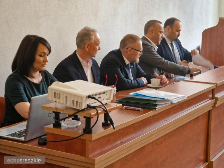 Podpisanie umów w siedzibie Starostwa Powiatowego