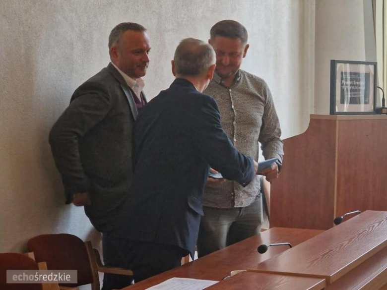 Podpisanie umów w siedzibie Starostwa Powiatowego