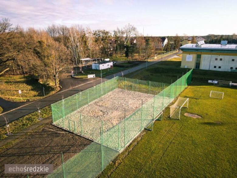 W Miękini powstało boisko do siatkówki plażowej