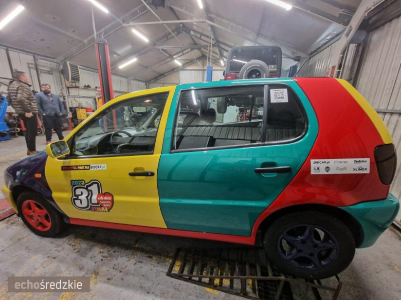 VW Polo Harlekin przeznaczony na licytację WOŚP