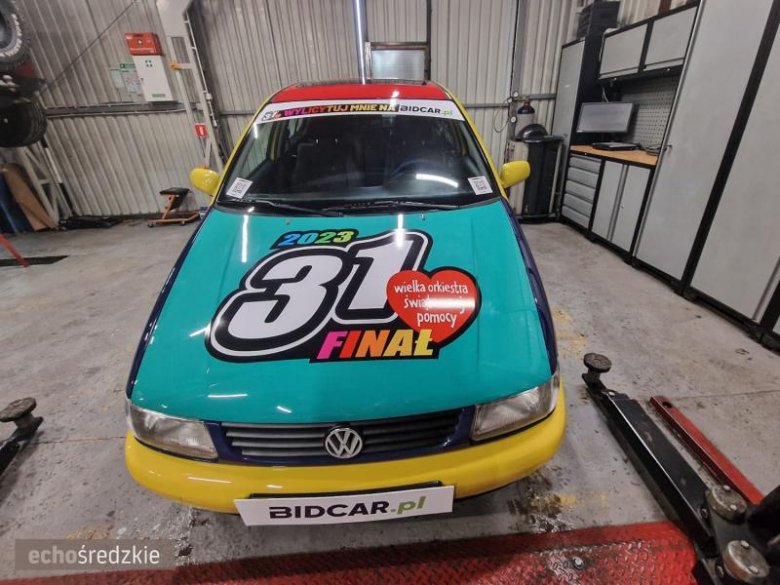 VW Polo Harlekin przeznaczony na licytację WOŚP