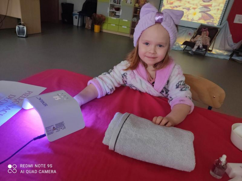 Dzień Kobiet w grupie Pszczółki