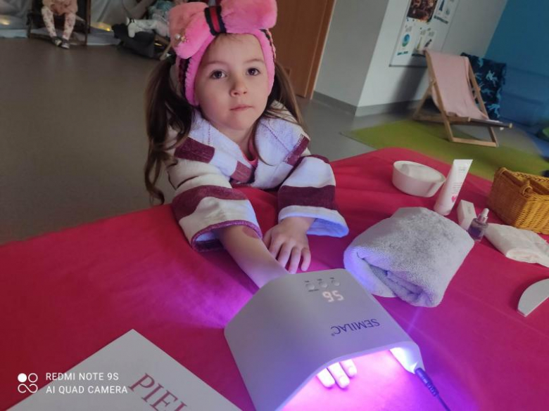 Dzień Kobiet w grupie Pszczółki