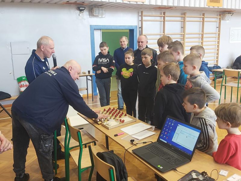 W Udaninie rozegrano turniej warcabów stupolowych