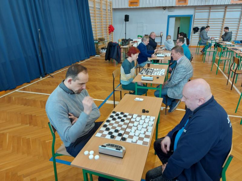 W Udaninie rozegrano turniej warcabów stupolowych