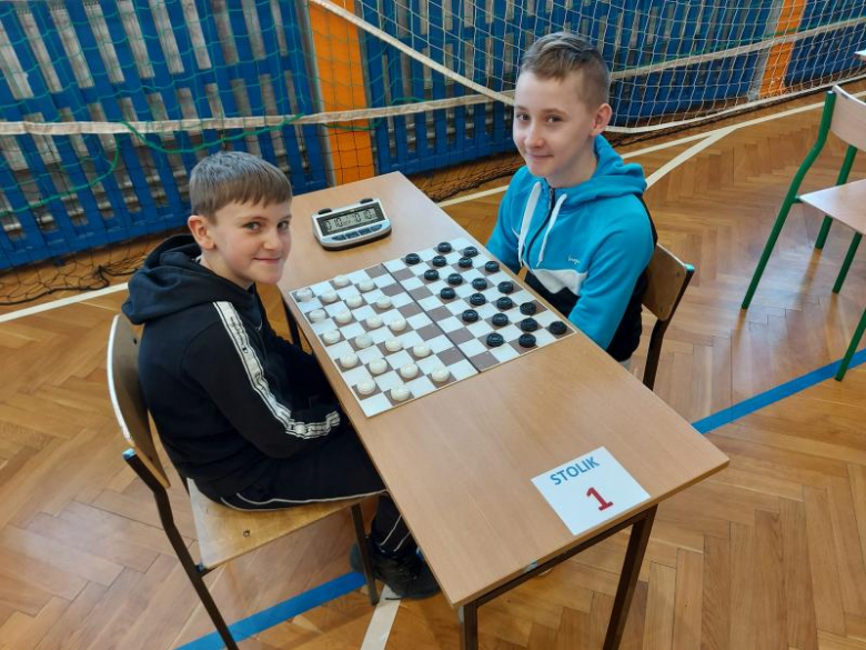 W Udaninie rozegrano turniej warcabów stupolowych