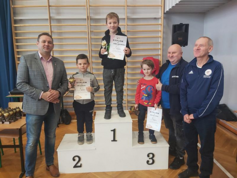 W Udaninie rozegrano turniej warcabów stupolowych