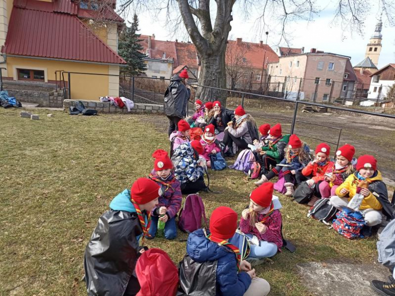 Malczyckie zuchy na Wyprawie Polarnej Zuchów w Kowarach