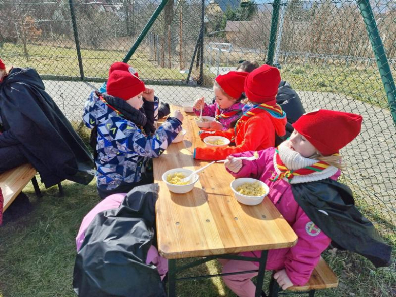 Malczyckie zuchy na Wyprawie Polarnej Zuchów w Kowarach