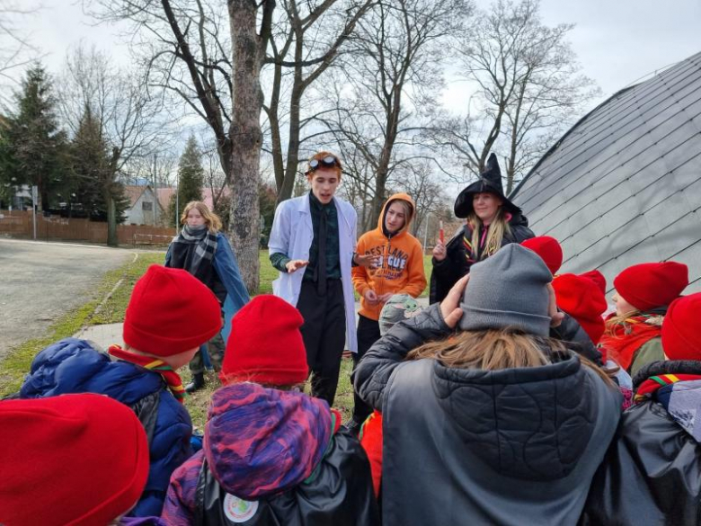 Malczyckie zuchy na Wyprawie Polarnej Zuchów w Kowarach