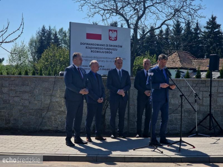 Konferencja prasowa w Damianowie w gm. Udanin