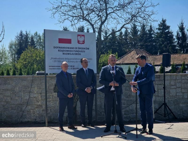 Konferencja prasowa w Damianowie w gm. Udanin