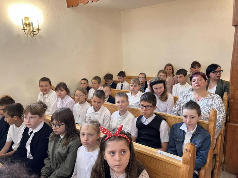 Przyjęcie sztandaru w Szkole Podstawowej im. Jana Brzechwy w Mieczkowie 