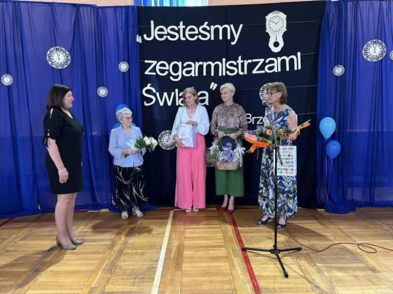 Przyjęcie sztandaru w Szkole Podstawowej im. Jana Brzechwy w Mieczkowie 