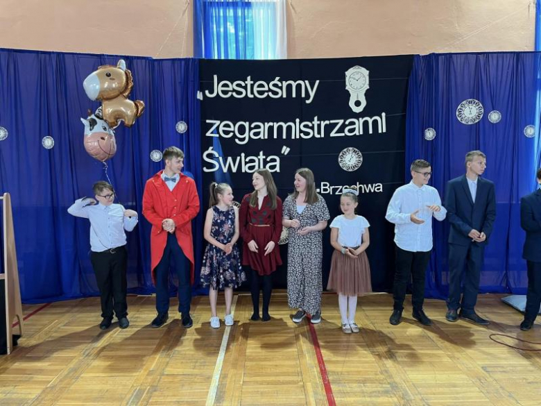 Przyjęcie sztandaru w Szkole Podstawowej im. Jana Brzechwy w Mieczkowie 