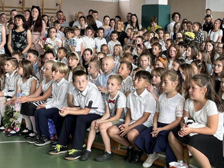 Uroczyste zakończenie roku szkolnego w Szkole Podstawowej im. Marii Konopnickiej w Kostomłotach