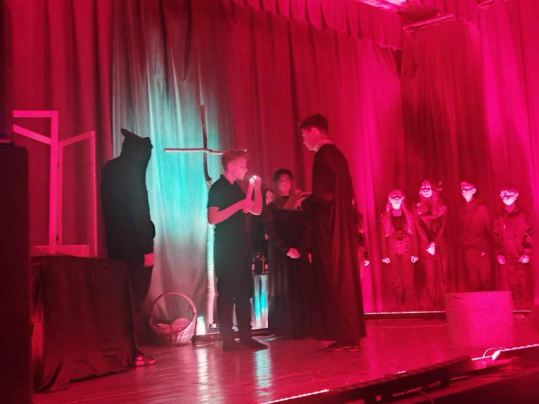 Przedstawienie w GOK Kostomłoty