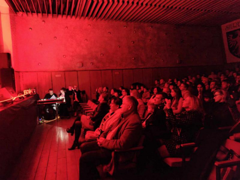 Przedstawienie w GOK Kostomłoty