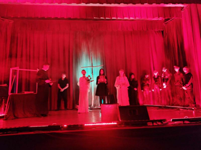 Przedstawienie w GOK Kostomłoty