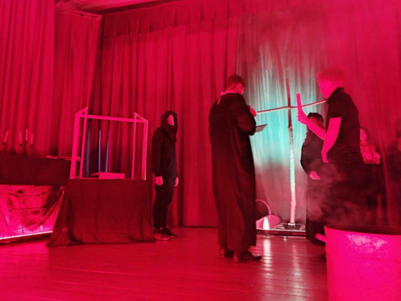 Przedstawienie w GOK Kostomłoty