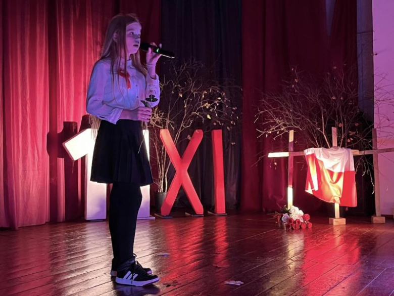 Obchody Święta Niepodległości w Kostomłotach