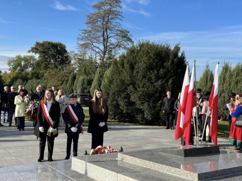 Obchody Święta Niepodległości w Kostomłotach
