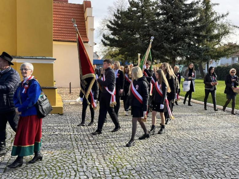 Obchody Święta Niepodległości w Kostomłotach