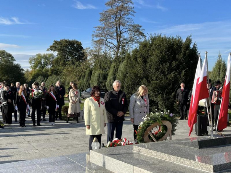 Obchody Święta Niepodległości w Kostomłotach