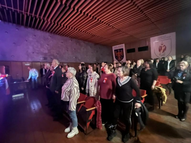 Obchody Święta Niepodległości w Kostomłotach