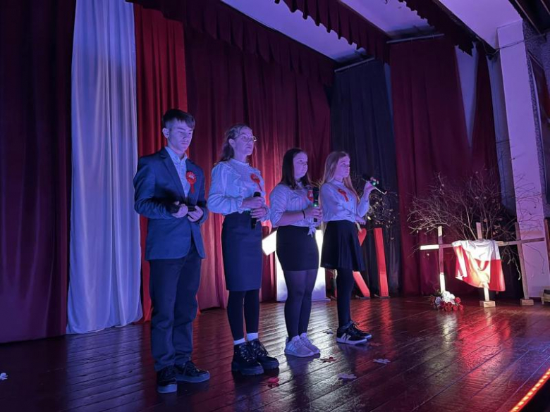 Obchody Święta Niepodległości w Kostomłotach