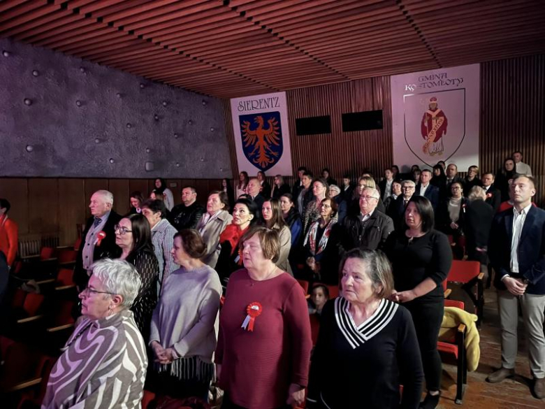 Obchody Święta Niepodległości w Kostomłotach