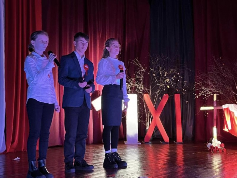 Obchody Święta Niepodległości w Kostomłotach