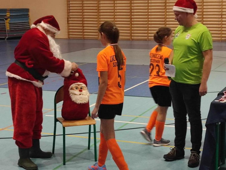 Turniej Mikołajkowy o puchar wójta