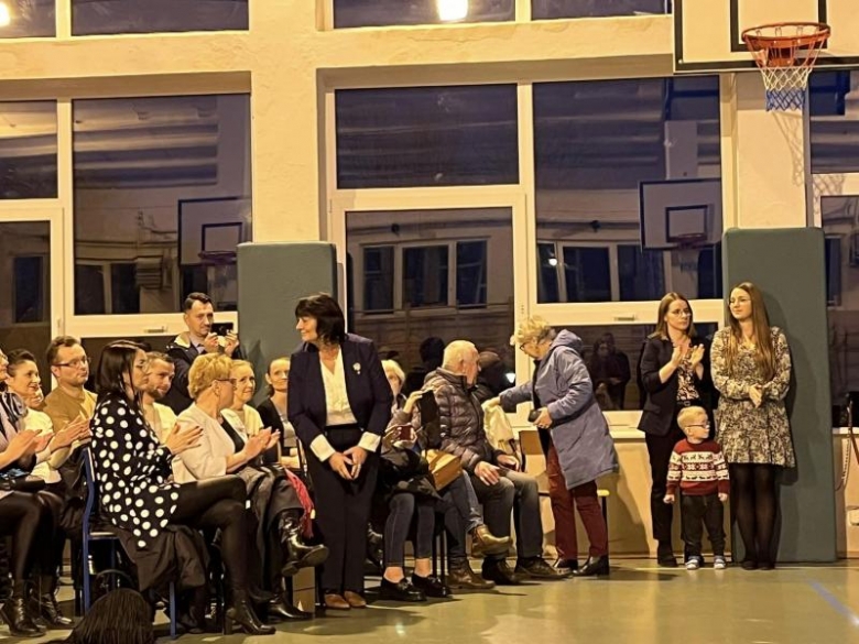 Jasełka w wykonaniu najmłodszych uczniów Szkoły Podstawowej w Kostomłotach