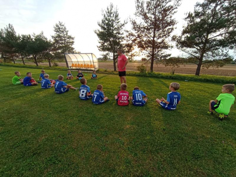 Turniej został rozegrany na dwóch specjalnie przygotowanych boiskach