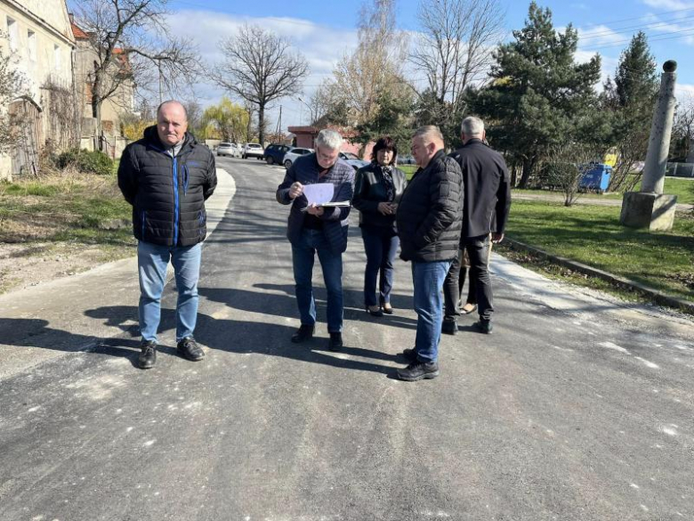 Przebudowana droga gminna w Mieczkowie