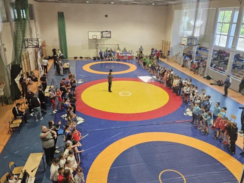 Turniej zapaśniczy w Pieszycach