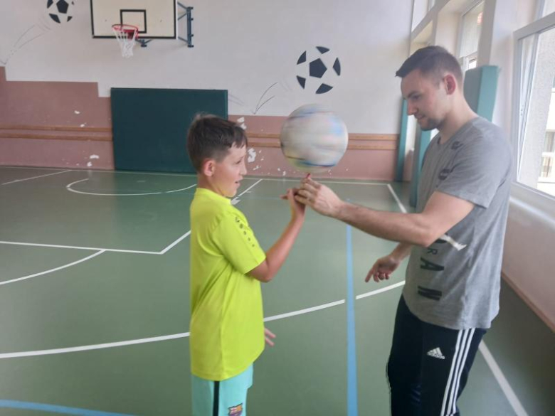 Na boisku w Kostomłotach świętowano zakończenie mijającego sezonu