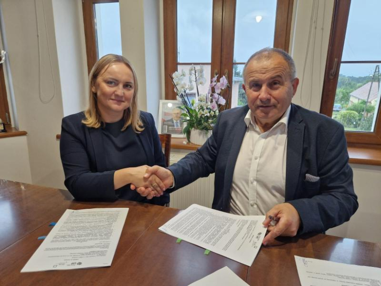 Podpisanie umów z wykonawcami ogromnej inwestycji w gminie Miękinia