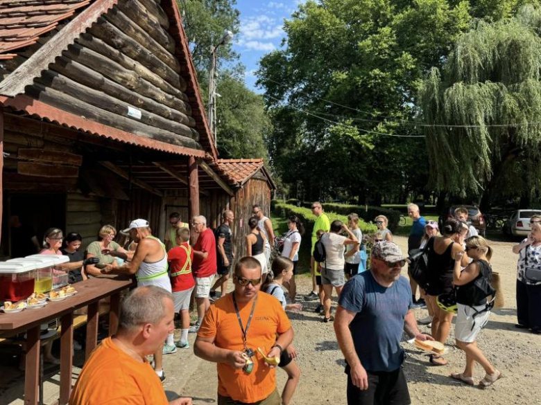 Piknik integracyjny w Cesarzowicach