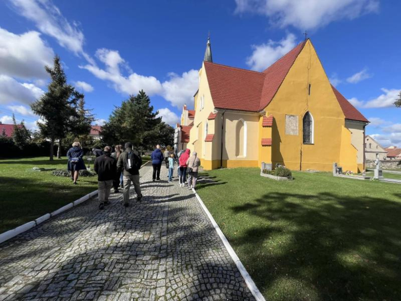 Spacer po Kostomłotach