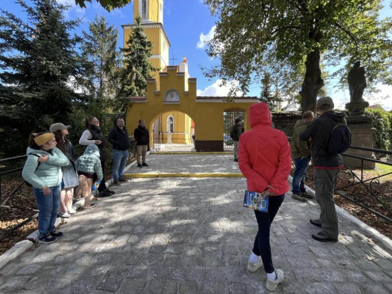 Spacer po Kostomłotach