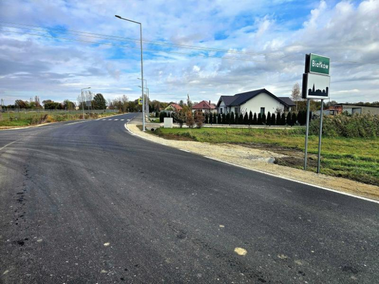 Odbiór przebudowanej drogi w gminie Miękinia